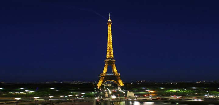 El uso como torre de telefonía y radio evitaron el desmantelamiento de la torre Eiffel